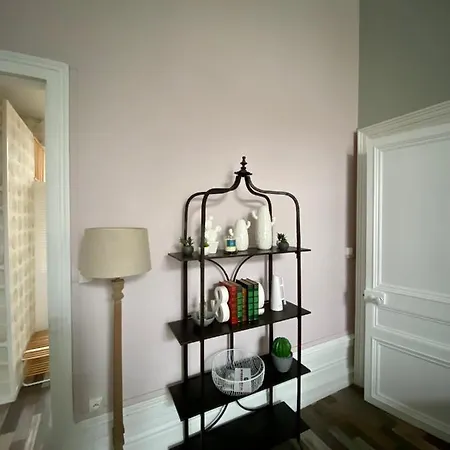 Apartament Grand De Style Haussmannien *