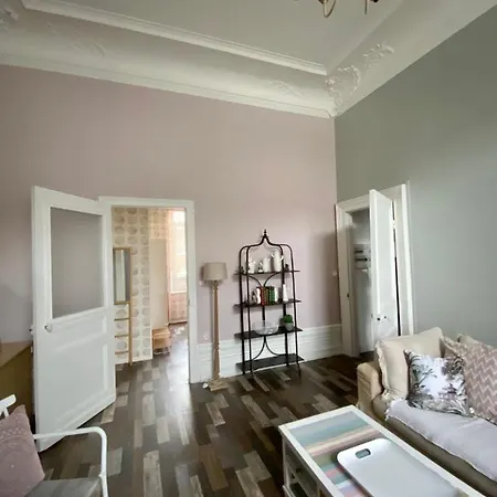 Grand De Style Haussmannien