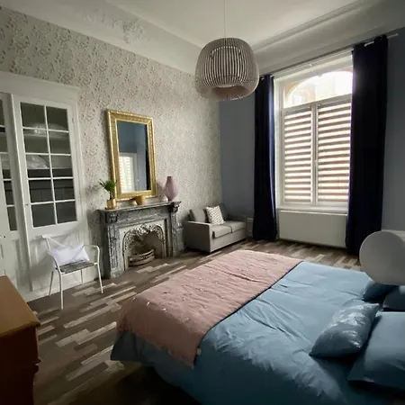 Grand De Style Haussmannien