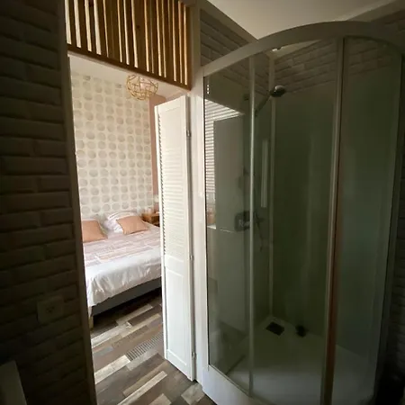 Apartament Grand De Style Haussmannien *